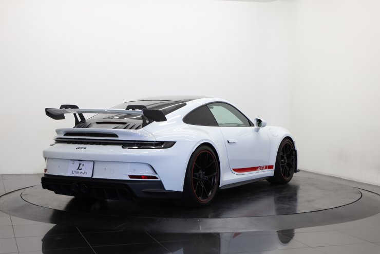 ポルシェ 911(Type992) GT3 6MT 左H クラブスポーツPKG PCCB フロント