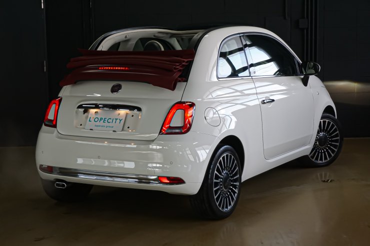 フィアット 500C ツインエアラウンジ 赤幌 電動ソフトトップ 社外ナビ