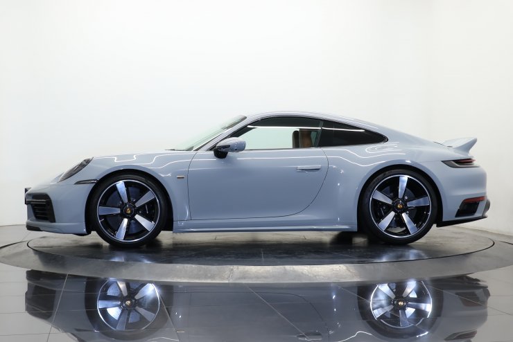 ポルシェ 911(Type992) スポーツクラシック 7MT 世界限定1250台