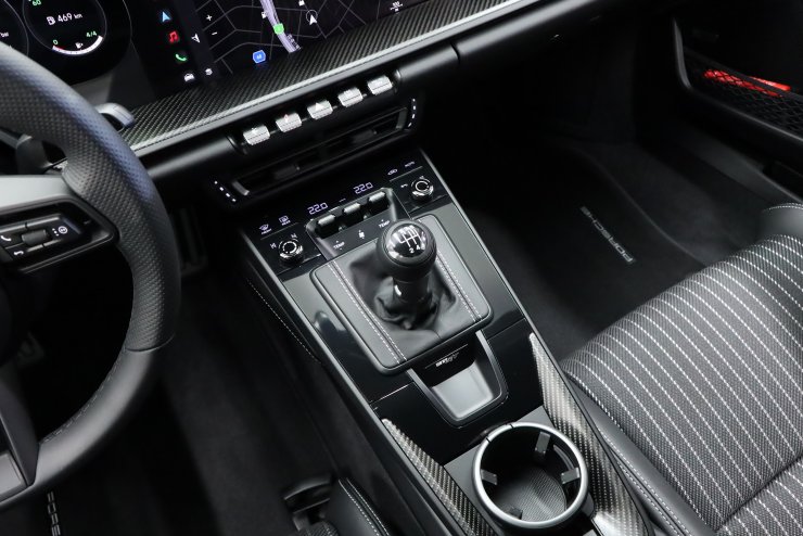 ポルシェ 911(Type992) S/T 6MT 左H 世界限定1963台 1オーナー車