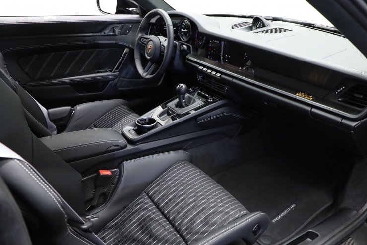 ポルシェ 911(Type992) S/T 6MT 左H 世界限定1963台 1オーナー車