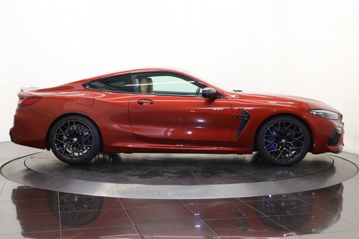 BMW M8 クーペ コンペティション カーボンエクステリアパッケージ 純正