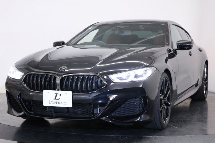 BMW 8シリーズ 840i グランクーペ Mスポーツ 有償色 Mテクニック