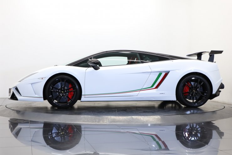 ランボルギーニ ガヤルド LP570-4 Squadra Corse（スクアドラ