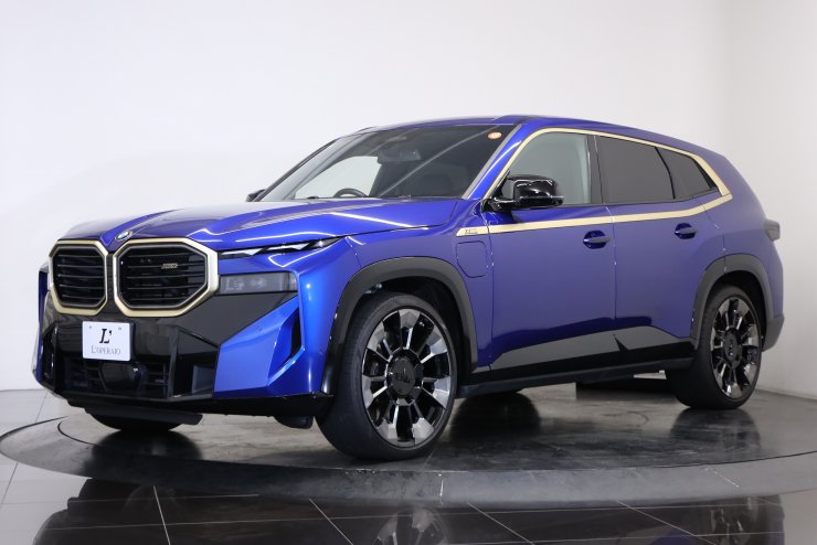 BMW XM 純正23インチAW イルミネーションルーフ カーボントリム M