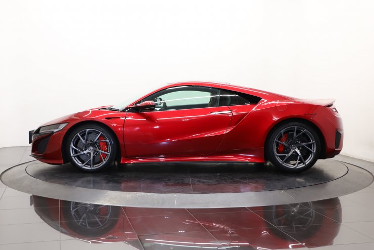 ホンダ NSX オプション色：バレンシアレッドパール カーボンブレーキ