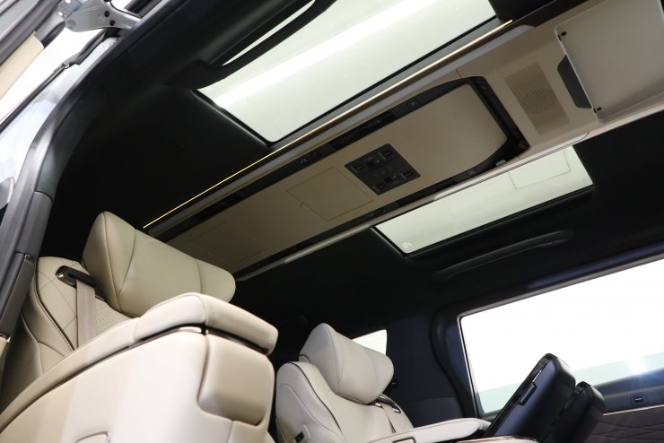トヨタ アルファード PHEV エグゼクティブラウンジ 1オーナー 走行20km 