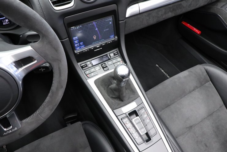 ポルシェ ボクスター (Type981) GTS 6MT 左ハンドル スポーツクロノPKG