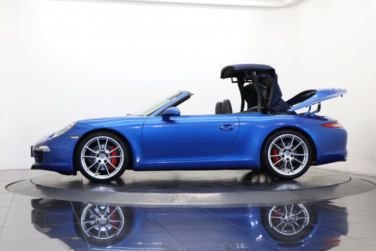 ポルシェ 911(Type991) カレラS カブリオレ PDK 【特別金利1.9