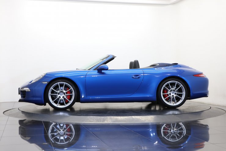 ポルシェ 911(Type991) カレラS カブリオレ PDK 【特別金利1.9%～】左