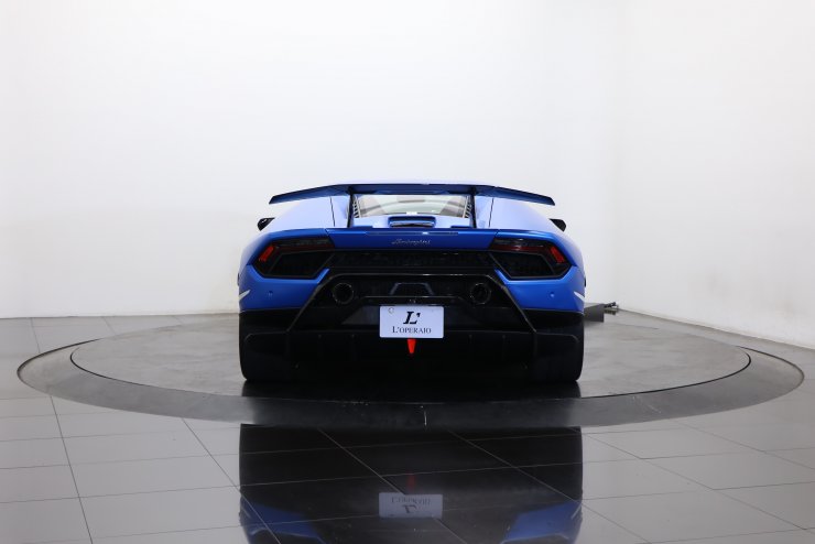 ランボルギーニ ウラカン ペルフォルマンテ マットブルーラッピング