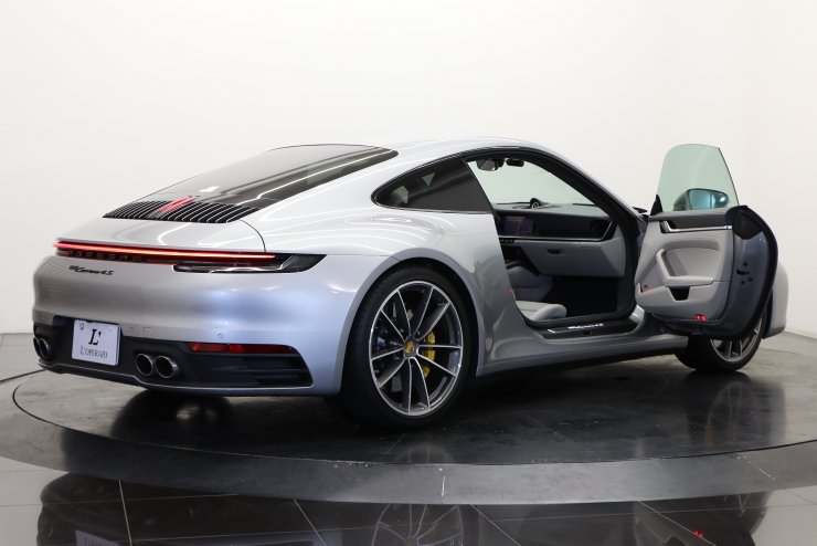 ポルシェ 911(Type992) カレラ4S PDK 新車1オーナー車 左