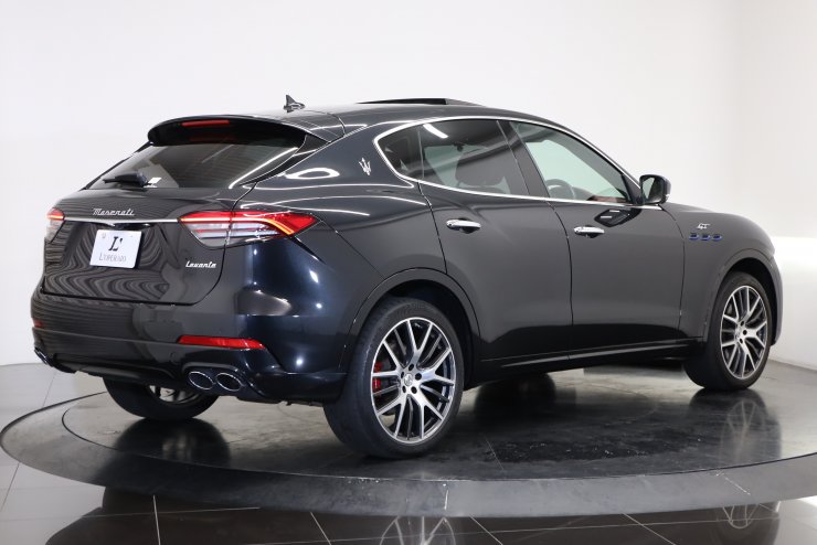 マセラティ レヴァンテ GT ハイブリッド 有償色 純正21インチアルミ