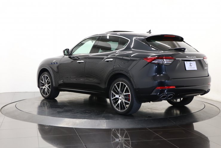 マセラティ レヴァンテ GT ハイブリッド 有償色 純正21インチアルミ