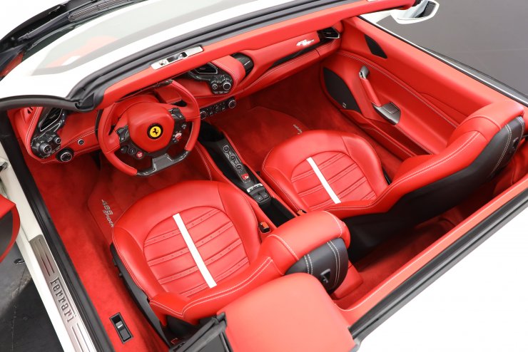 フェラーリ 488 スパイダー F1 DCT 正規ディーラー車 サスペンション
