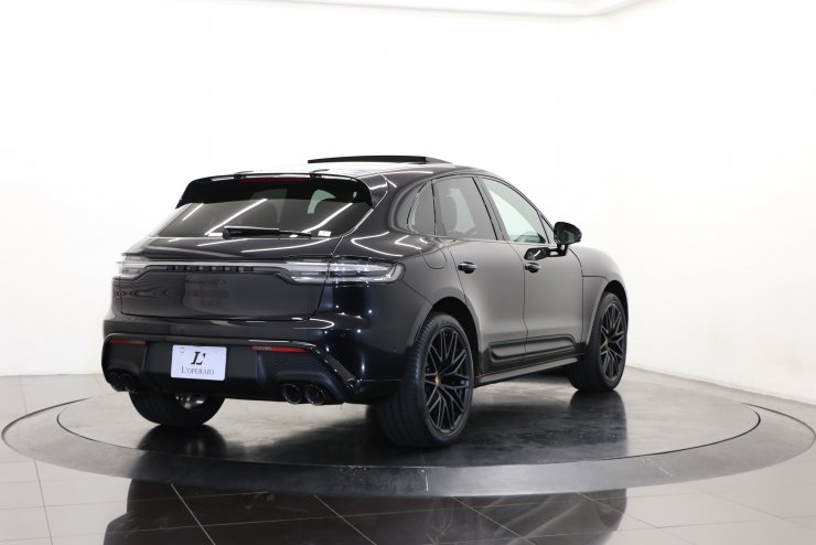 ポルシェ マカン GTS PDK 有償色 1オーナー 純正21インチアルミ