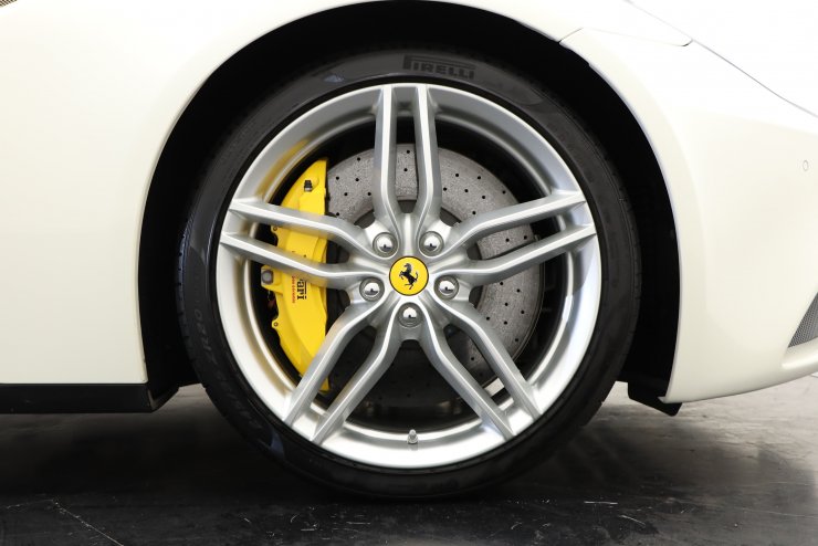 フェラーリ FF F1 DCT 20インチ鍛造ホイール フロントリフト カーボン