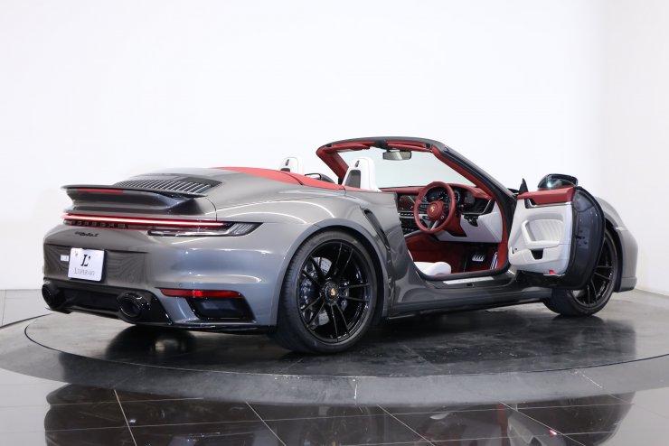 ポルシェ 911(Type992) ターボS カブリオレ PDK 1オーナー車