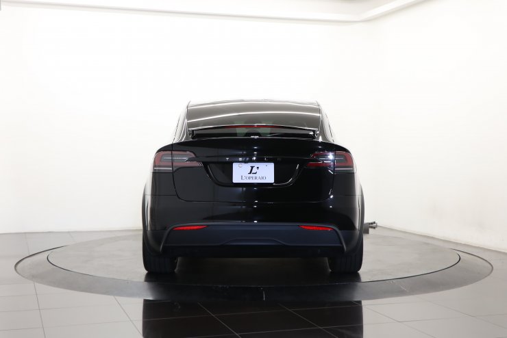 テスラ モデルX 後期モデル 左ハンドル 新デザインインテリア 7シート