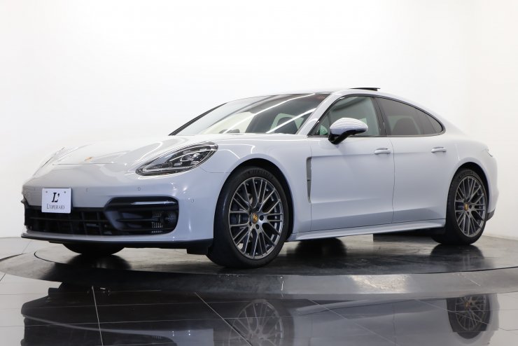 ポルシェ パナメーラ 4 プラチナエディション PDK 1オーナー 有償色