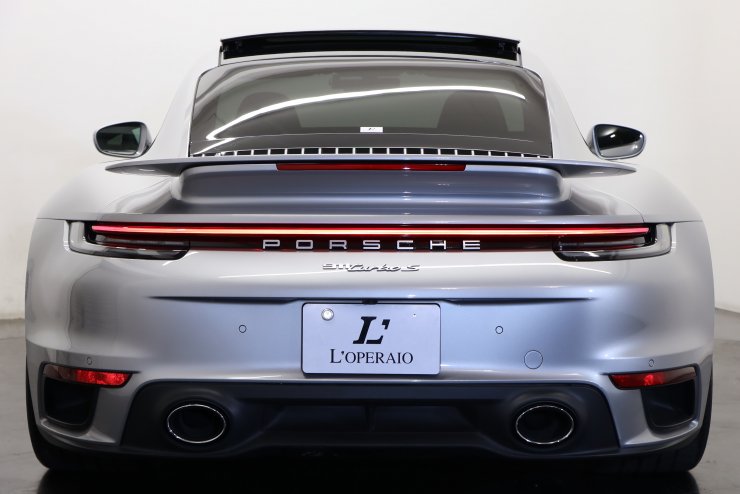 ポルシェ 911(Type992) ターボ S PDK 純正20/21インチAW PCCB ガラス