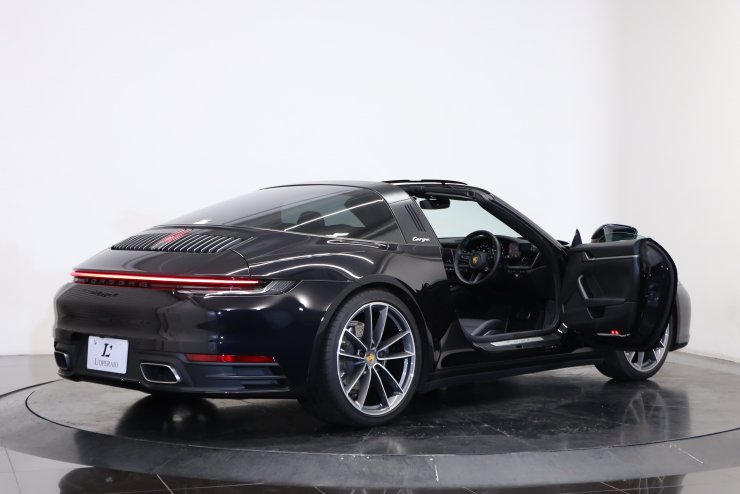 ポルシェ 911(Type992) タルガ4 PDK OPカラー：ジェットブラック