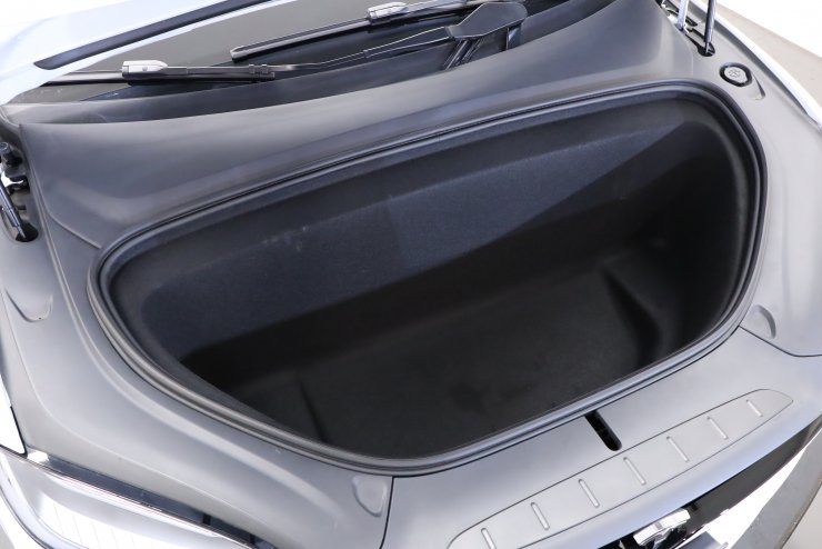 テスラ モデルX AWD 後期モデル 1オーナー 左ハンドル クリームレザー