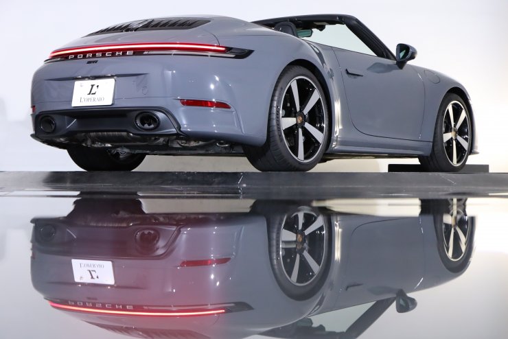 ポルシェ 911(Type992) カレラ カブリオレ PDK 現行モデル 左ハンドル