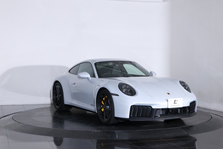 ポルシェ 911(Type992) カレラGTS PDK 現行モデル 1オーナー 有償色
