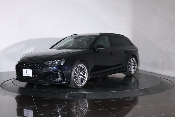 アウディ純正　1/43 RS4アバント　B7型　ブラック アウディ純正 1/43 RS4アバント B7型 ブラック