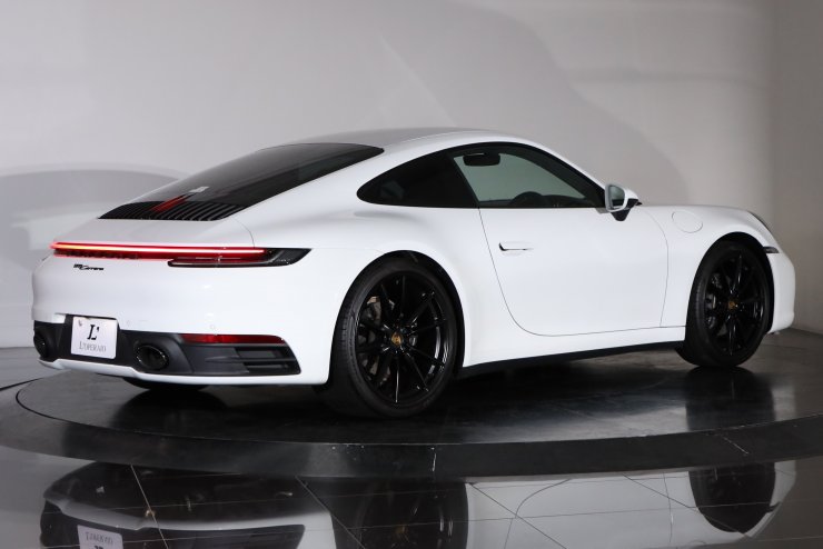 ポルシェ 911(Type992) カレラ PDK 1オーナー 純正20/21インチアルミ