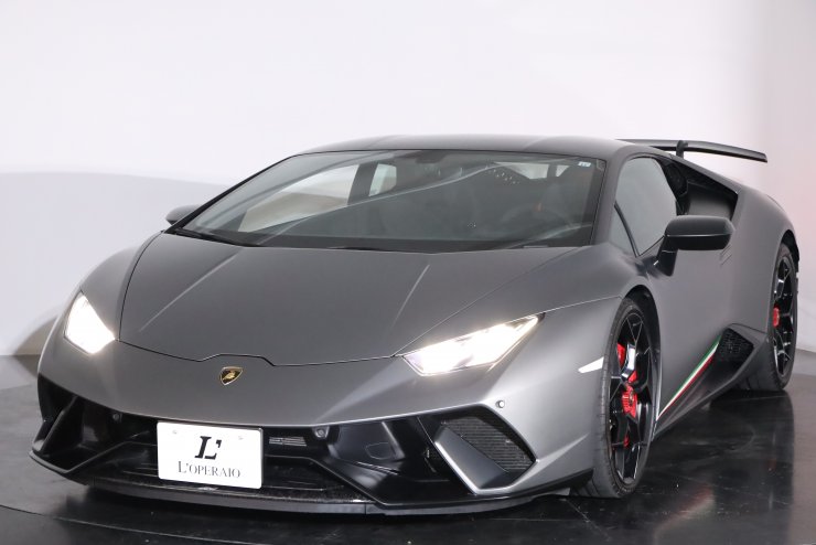 ランボルギーニ ウラカン ペルフォルマンテ 純正カラー：グリジオ