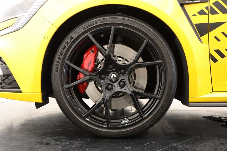 ルノー メガーヌ R.S. ウルティム 6MT 最終モデル 世界限定1976台 1