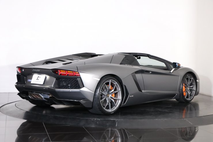 ランボルギーニ アヴェンタドール LP700-4 ロードスター 有償マット