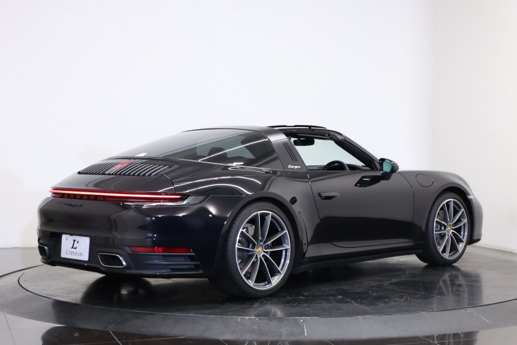 ポルシェ 911(Type992) タルガ4 PDK OPカラー：ジェットブラック