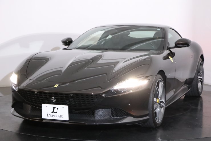 フェラーリ ローマ F1 DCT 正規ディーラー車 taylor made 特注ペイント