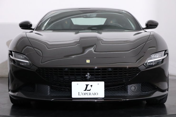 フェラーリ ローマ F1 DCT 正規ディーラー車 taylor made 特注ペイント