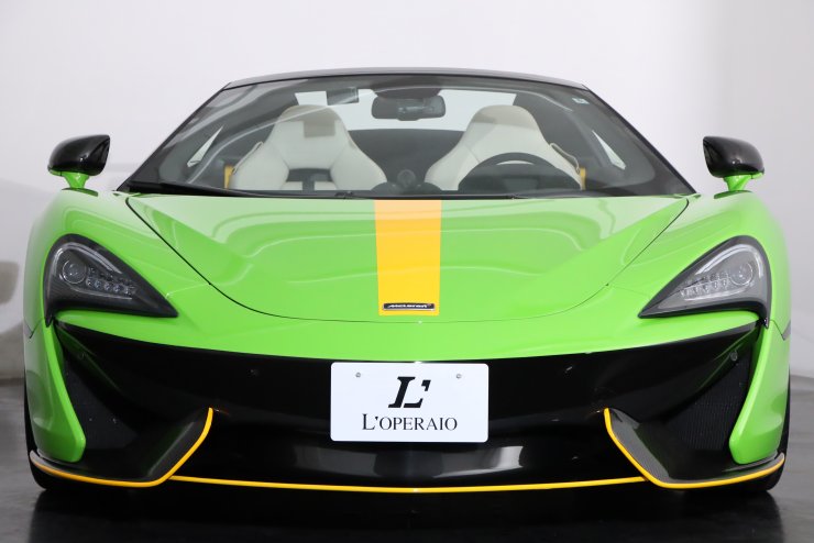 マクラーレン 570S スパイダー マンティスグリーン(有償色)/アーモンド
