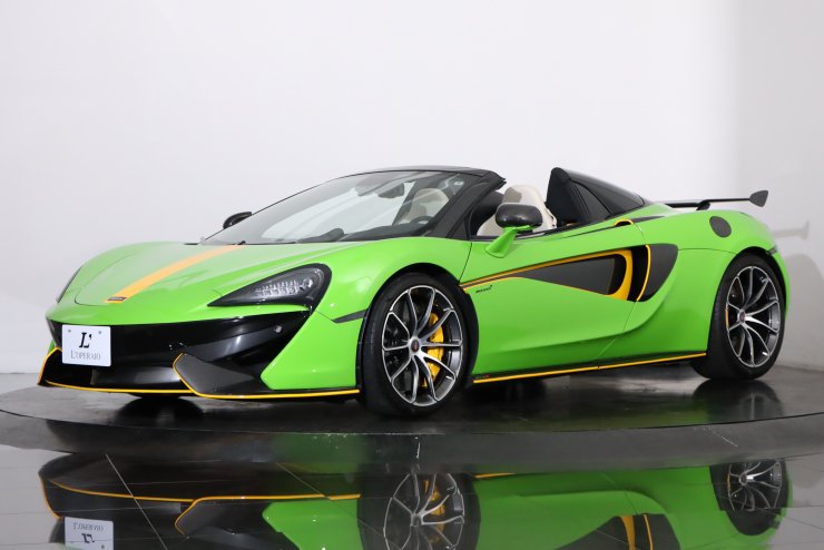 マクラーレン 570S スパイダー マンティスグリーン(有償色)/アーモンド