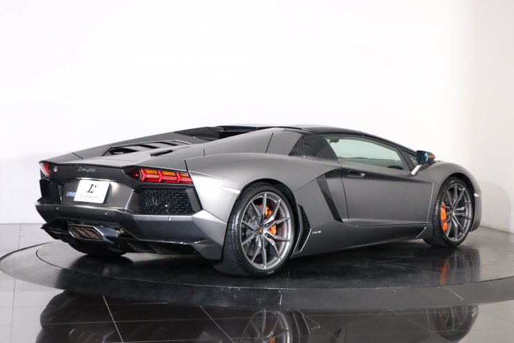 ランボルギーニ アヴェンタドール LP700-4 ロードスター 有償マット