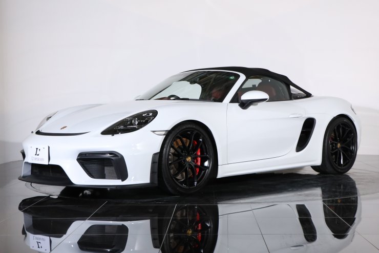 ポルシェ 718 Spyder 6MT スポーツクロノPKG スモーカーPKG スポーツ
