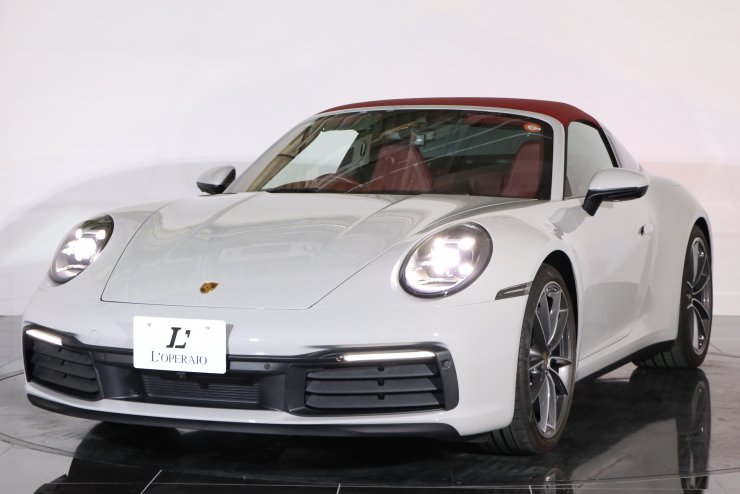 ポルシェ 911(Type992) タルガ4 PDK クレヨン/ボルドーレッド×ブラック