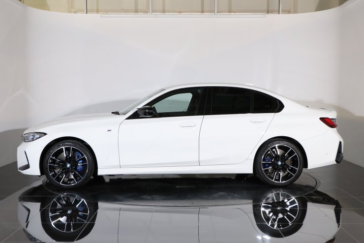 BMW 3シリーズ M340i xドライブ 後期モデル 純正19インチホイール
