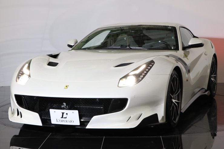 フェラーリ F12 TDF 世界限定799台 正規ディーラー車 特別外装色