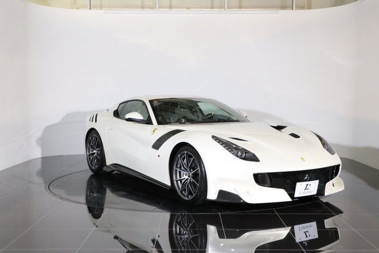 フェラーリ F12 TDF 世界限定799台 正規ディーラー車 特別外装色
