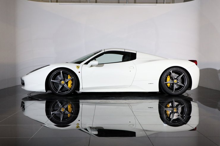 フェラーリ 458 スパイダー F1 DCT 新車並行 カーボンLEDステアリング