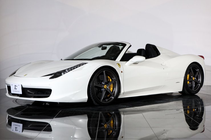 フェラーリ 458 スパイダー F1 DCT 新車並行 カーボンLEDステアリング