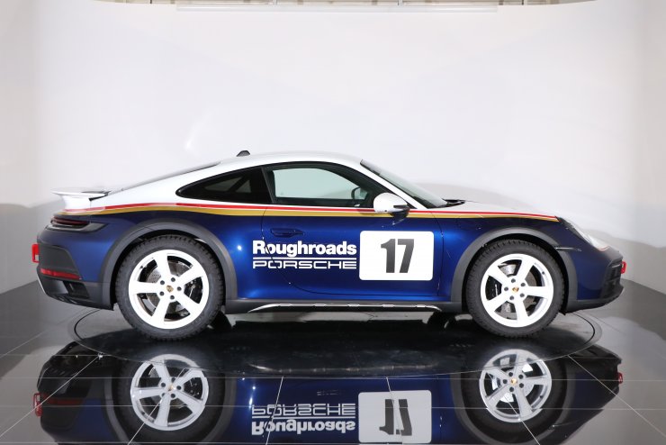 ポルシェ 911(Type992) ダカール PDK【特別金利キャンペーン1.9