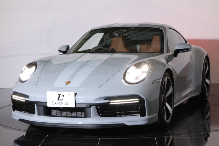 ポルシェ 911(Type992) スポーツクラシック 7MT 世界限定1250台 【特別