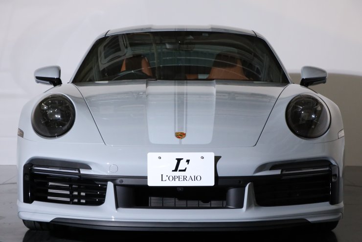 ポルシェ 911(Type992) スポーツクラシック 7MT 世界限定1250台 全面